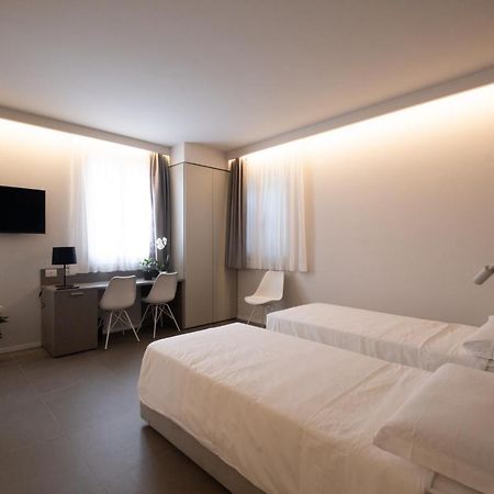 Zeta T Rooms Castellarano Экстерьер фото